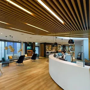 Hotel By Ihg